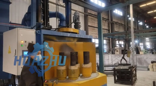 Sandblasting equipment for the inner wall of shell casings
