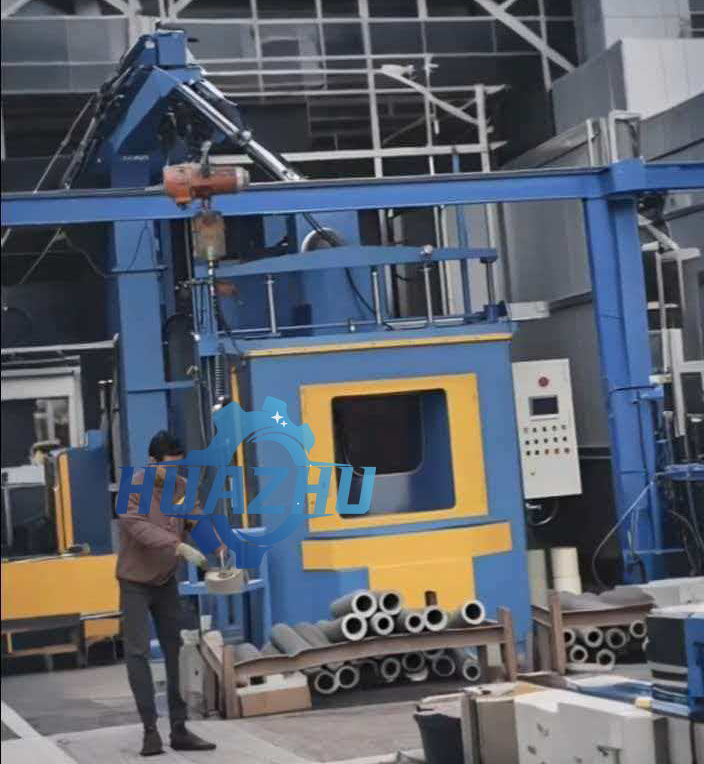 Sandblasting equipment for the inner wall of shell casings