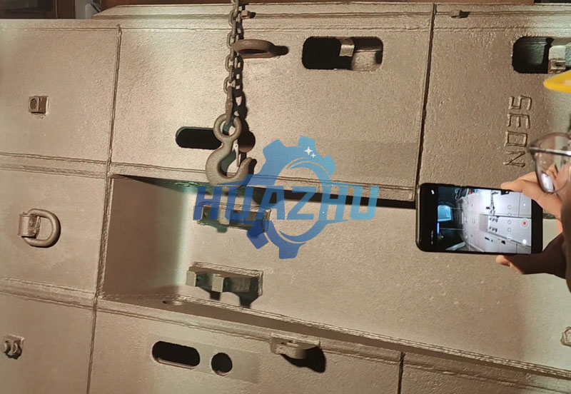 Shot blasting cleaning effect of hydraulic support base